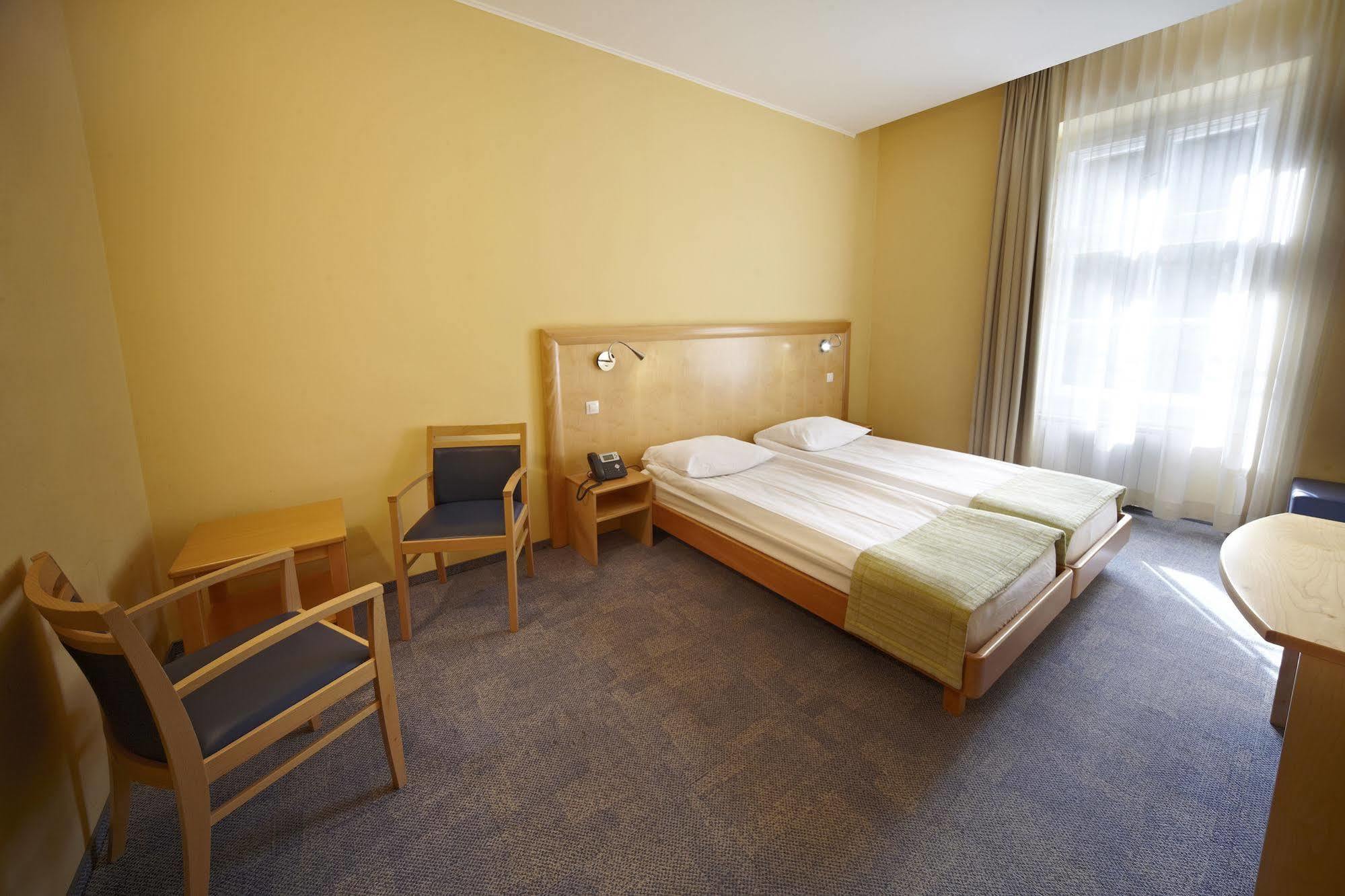 Depadansa Hotel Park - Terme Dobrna Exterior photo